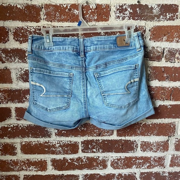 American Eagle light wash midi shorts - Picture 4 of 7